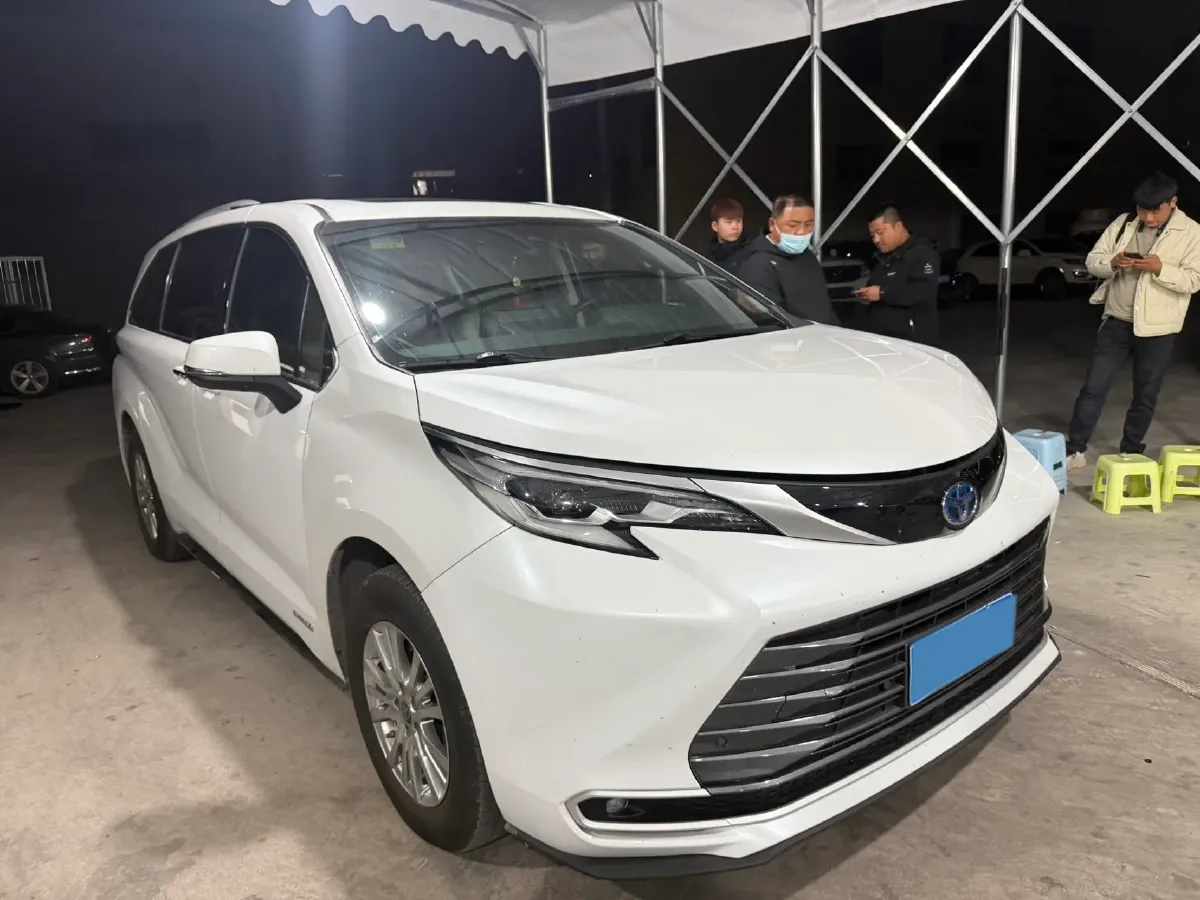 2021 Toyota Sienna 2.5L 192HP L4 E-CVT Hybrid,autocango,china used car exporter,china ev exporter,chinese used car exporter,chinese used ev exporter