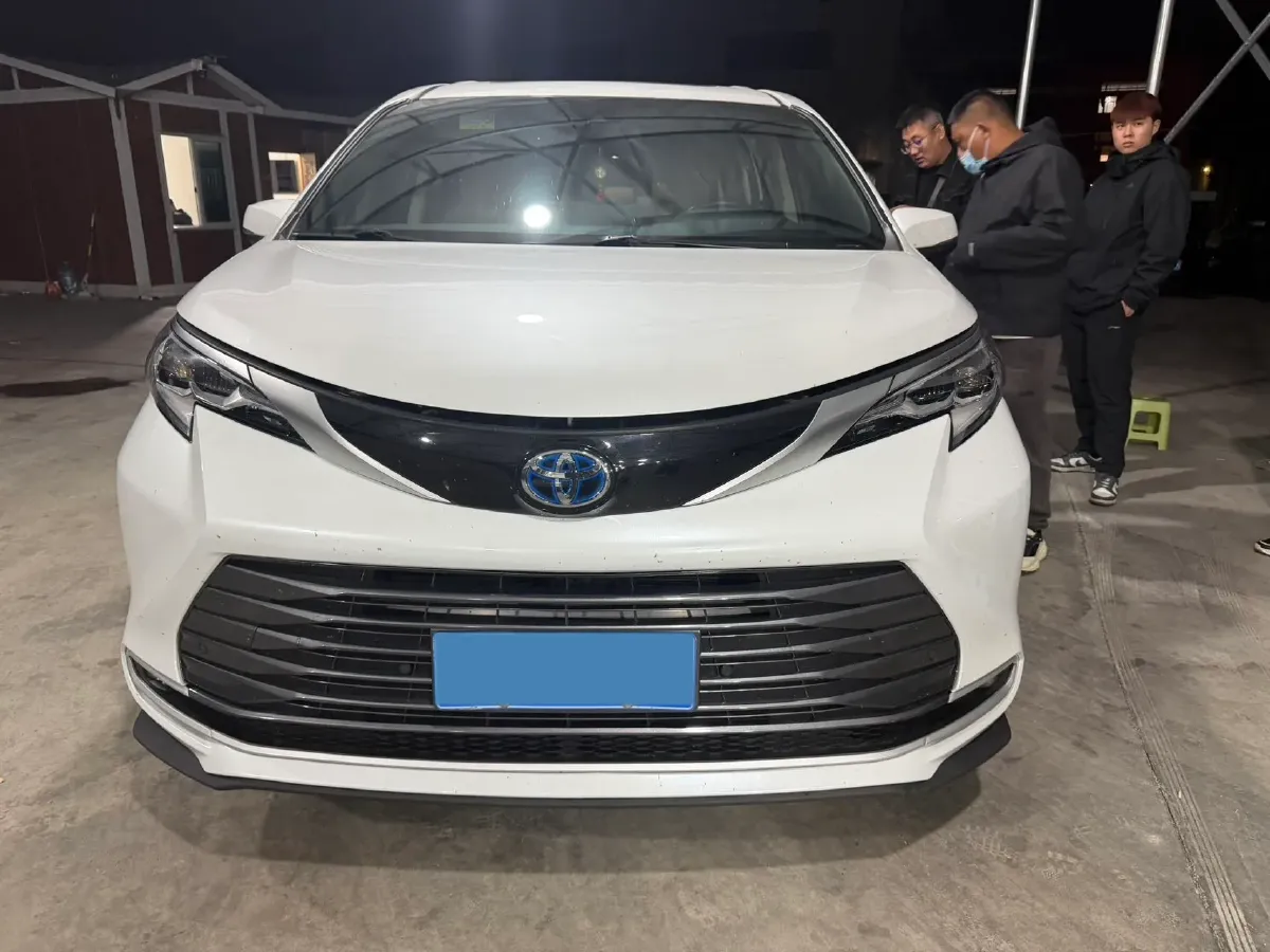 2021 Toyota Sienna 2.5L 192HP L4 E-CVT Hybrid,autocango,china used car exporter,china ev exporter,chinese used car exporter,chinese used ev exporter
