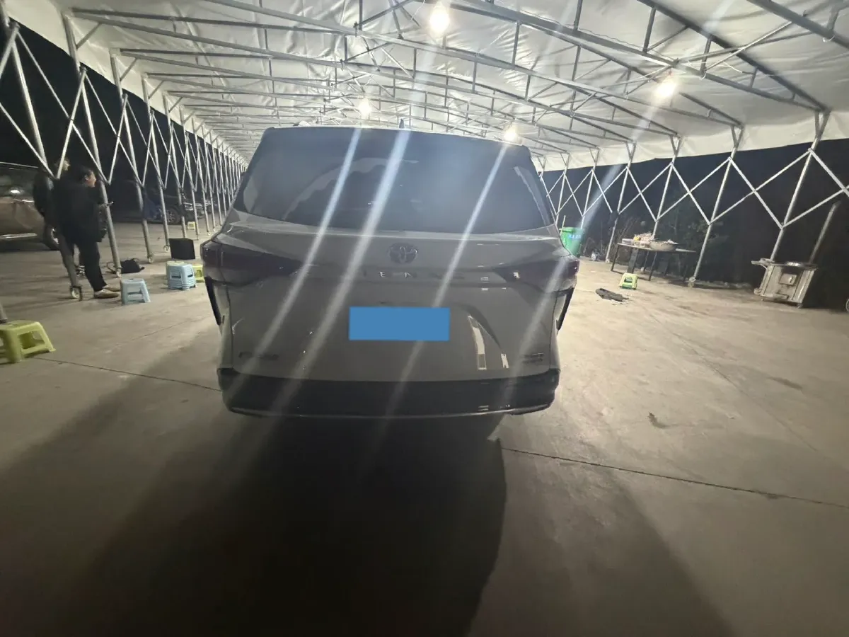 2021 Toyota Sienna 2.5L 192HP L4 E-CVT Hybrid,autocango,china used car exporter,china ev exporter,chinese used car exporter,chinese used ev exporter