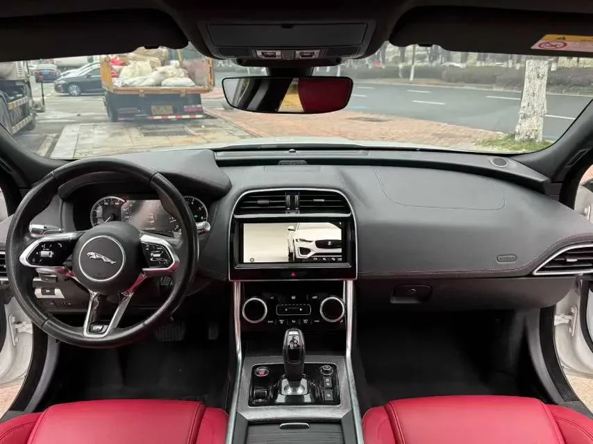 2020 Jaguar XEL 2.0T 200HP L4 8AT,autocango,china used car exporter,china ev exporter,chinese used car exporter,chinese used ev exporter