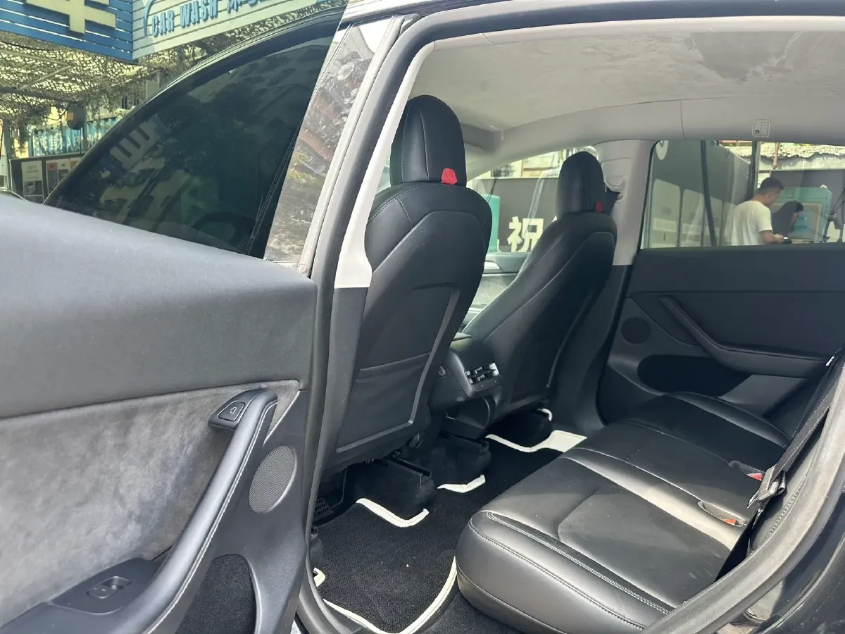 2022 Tesla Model Y BEV 60KWH,autocango,china used car exporter,china ev exporter,chinese used car exporter,chinese used ev exporter