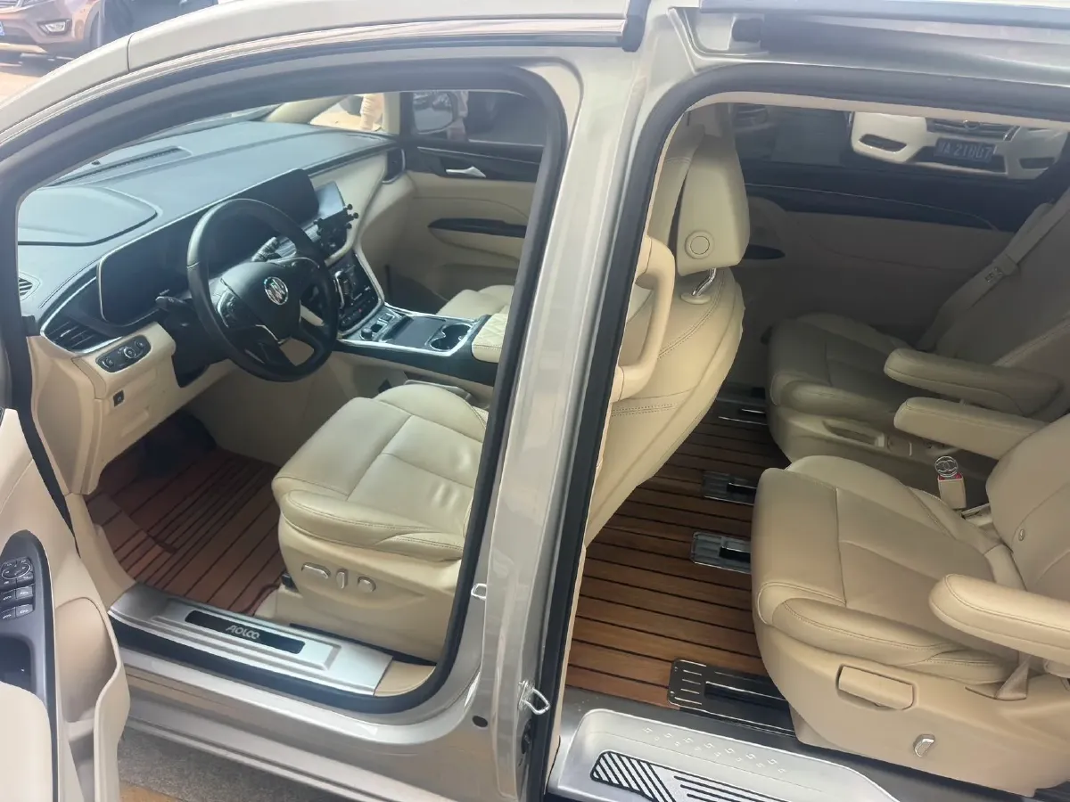 2022 Buick GL8 2.0T 237HP L4 9AT,autocango,china used car exporter,china ev exporter,chinese used car exporter,chinese used ev exporter