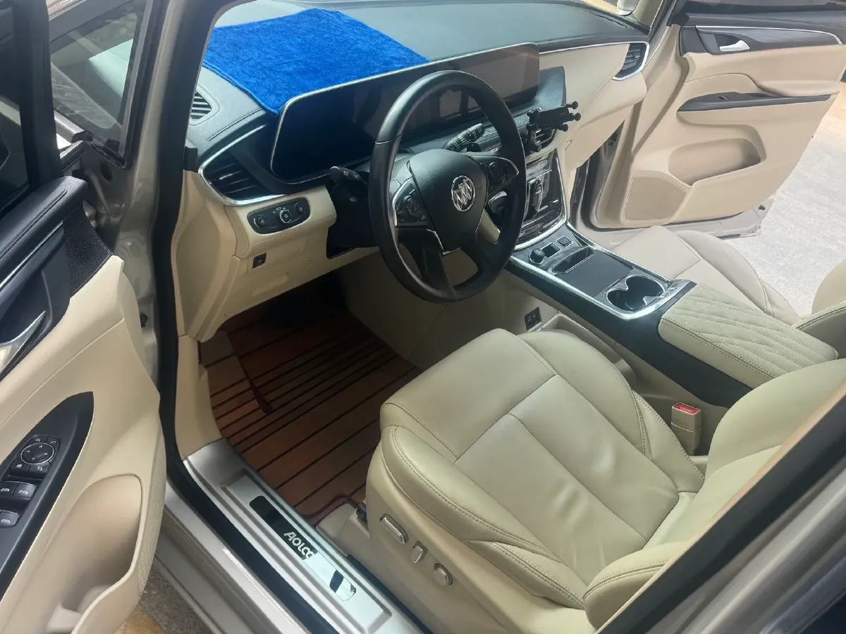 2022 Buick GL8 2.0T 237HP L4 9AT,autocango,china used car exporter,china ev exporter,chinese used car exporter,chinese used ev exporter