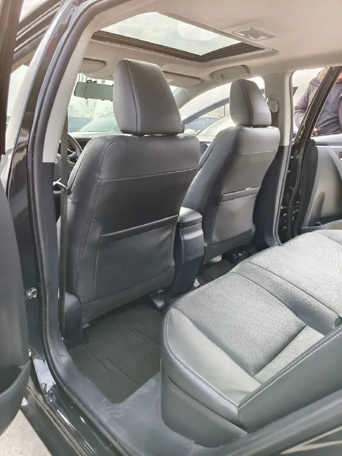 2019 Toyota Camry 2.5L 209HP L4 8AT,autocango,china used car exporter,china ev exporter,chinese used car exporter,chinese used ev exporter