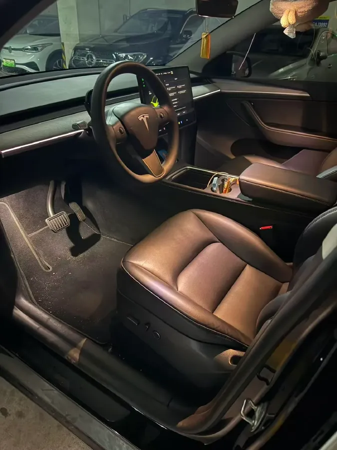 2024 Tesla Model Y BEV 78.4KWH,autocango,china used car exporter,china ev exporter,chinese used car exporter,chinese used ev exporter