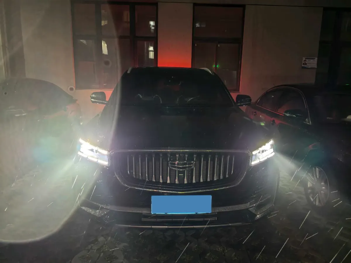 2021 Geely Monjaro 2.0T 218HP L4 7DCT,autocango,china used car exporter,china ev exporter,chinese used car exporter,chinese used ev exporter