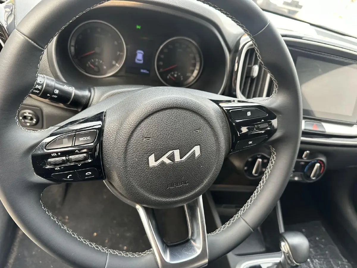 2021 Kia KX1 1.4L 100HP L4 6AT,autocango,china used car exporter,china ev exporter,chinese used car exporter,chinese used ev exporter