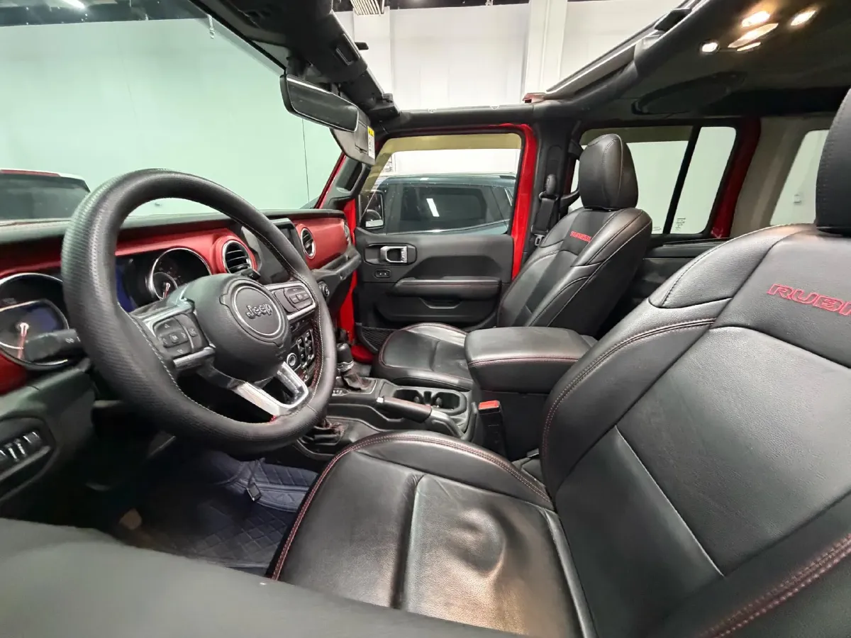 2021 Jeep Wrangler 2.0T 266HP L4 8AT,autocango,china used car exporter,china ev exporter,chinese used car exporter,chinese used ev exporter