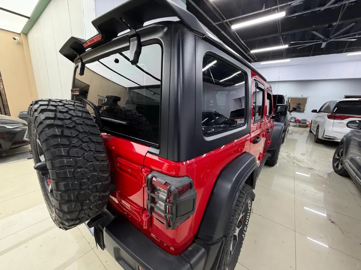 2021 Jeep Wrangler 2.0T 266HP L4 8AT,autocango,china used car exporter,china ev exporter,chinese used car exporter,chinese used ev exporter