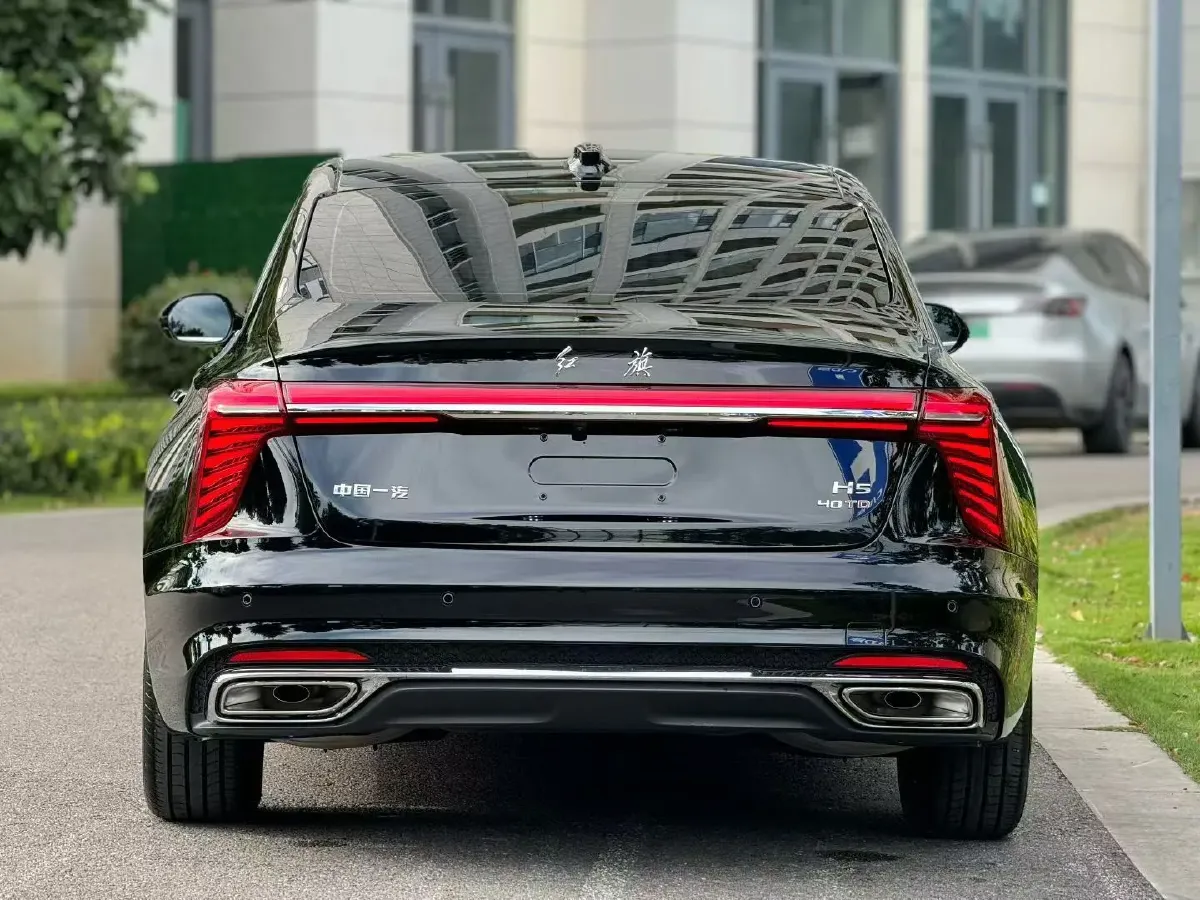 2024 HongQi H5 2.0T 224HP L4 8AT,autocango,china used car exporter,china ev exporter,chinese used car exporter,chinese used ev exporter
