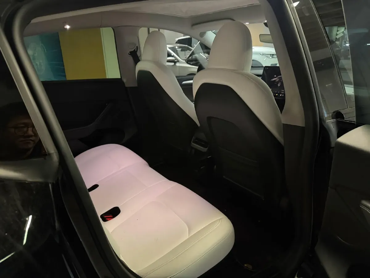 2022 Tesla Model Y BEV 60KWH,autocango,china used car exporter,china ev exporter,chinese used car exporter,chinese used ev exporter