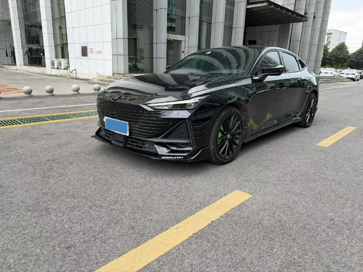 2022 ChangAn UNI-V 1.5T 188HP L4 7DCT,autocango,china used car exporter,china ev exporter,chinese used car exporter,chinese used ev exporter