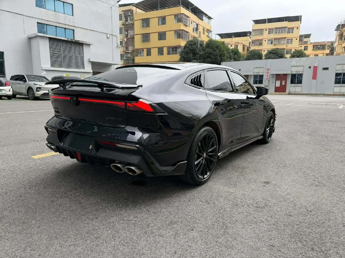 2022 ChangAn UNI-V 1.5T 188HP L4 7DCT,autocango,china used car exporter,china ev exporter,chinese used car exporter,chinese used ev exporter