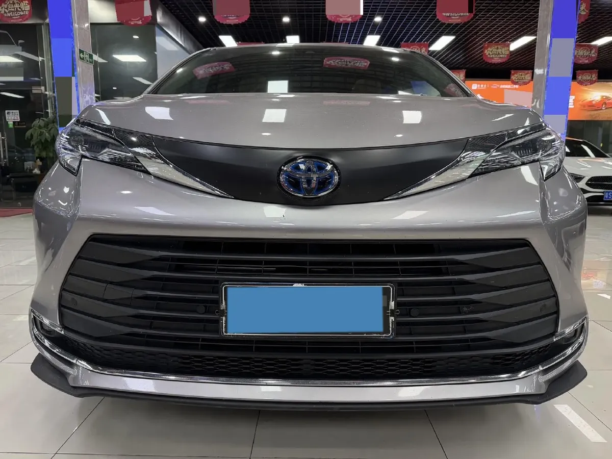 2023 Toyota Sienna 2.5L 189HP L4 E-CVT Hybrid,autocango,china used car exporter,china ev exporter,chinese used car exporter,chinese used ev exporter