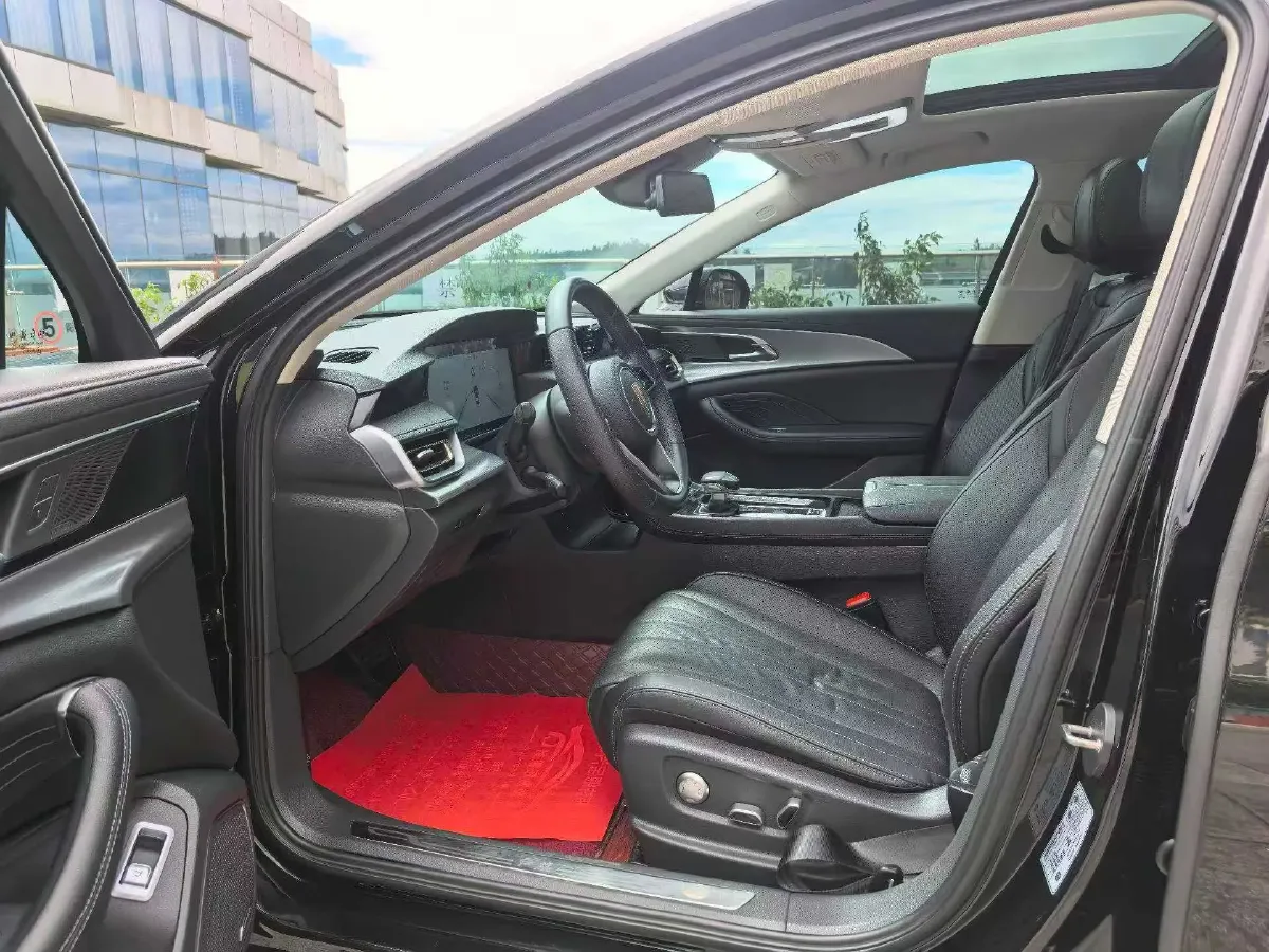 2024 HongQi H5 2.0T 224HP L4 8AT,autocango,china used car exporter,china ev exporter,chinese used car exporter,chinese used ev exporter