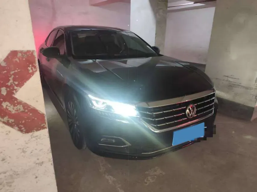 2019 Volvo V40 1.5T 152HP L4 6AT,autocango,china used car exporter,china ev exporter,chinese used car exporter,chinese used ev exporter