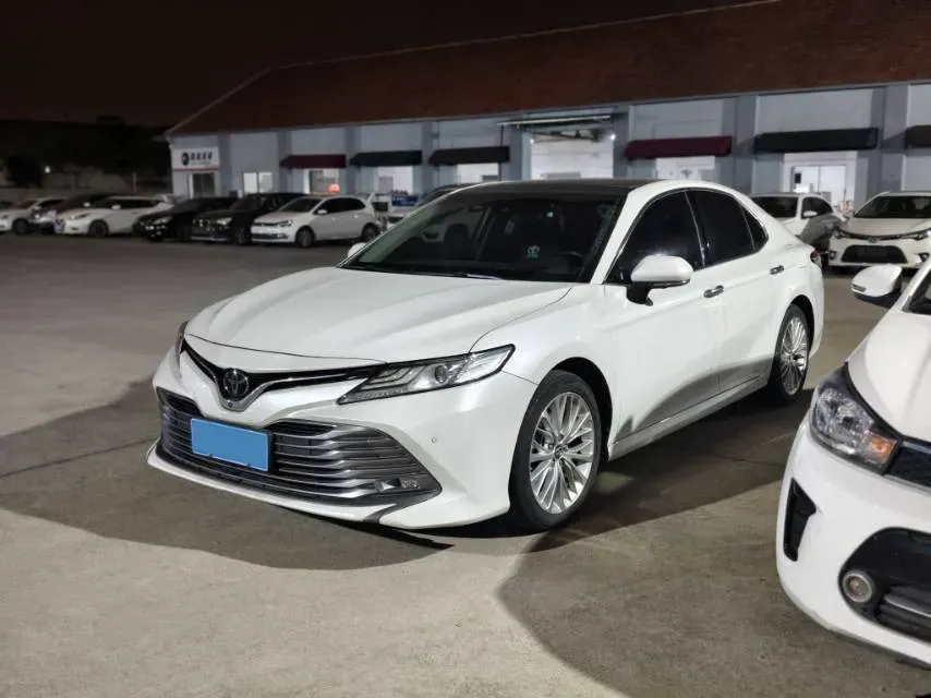 2018 Toyota Camry 2.5L 209HP L4 8AT,autocango,china used car exporter,china ev exporter,chinese used car exporter,chinese used ev exporter