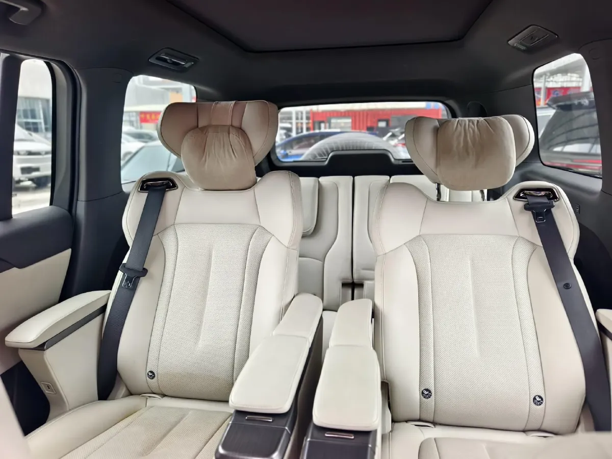 2024 ROXROX 01 1.5T 152HP L4 REEV 58.4KWH,autocango,china used car exporter,china ev exporter,chinese used car exporter,chinese used ev exporter