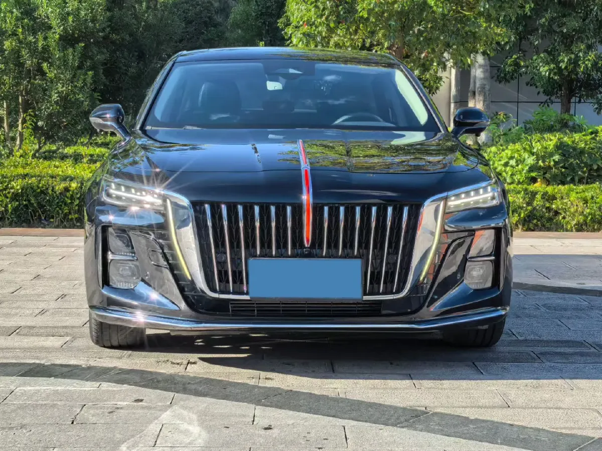 2023 HongQi H5 2.0T 224HP L4 8AT,autocango,china used car exporter,china ev exporter,chinese used car exporter,chinese used ev exporter