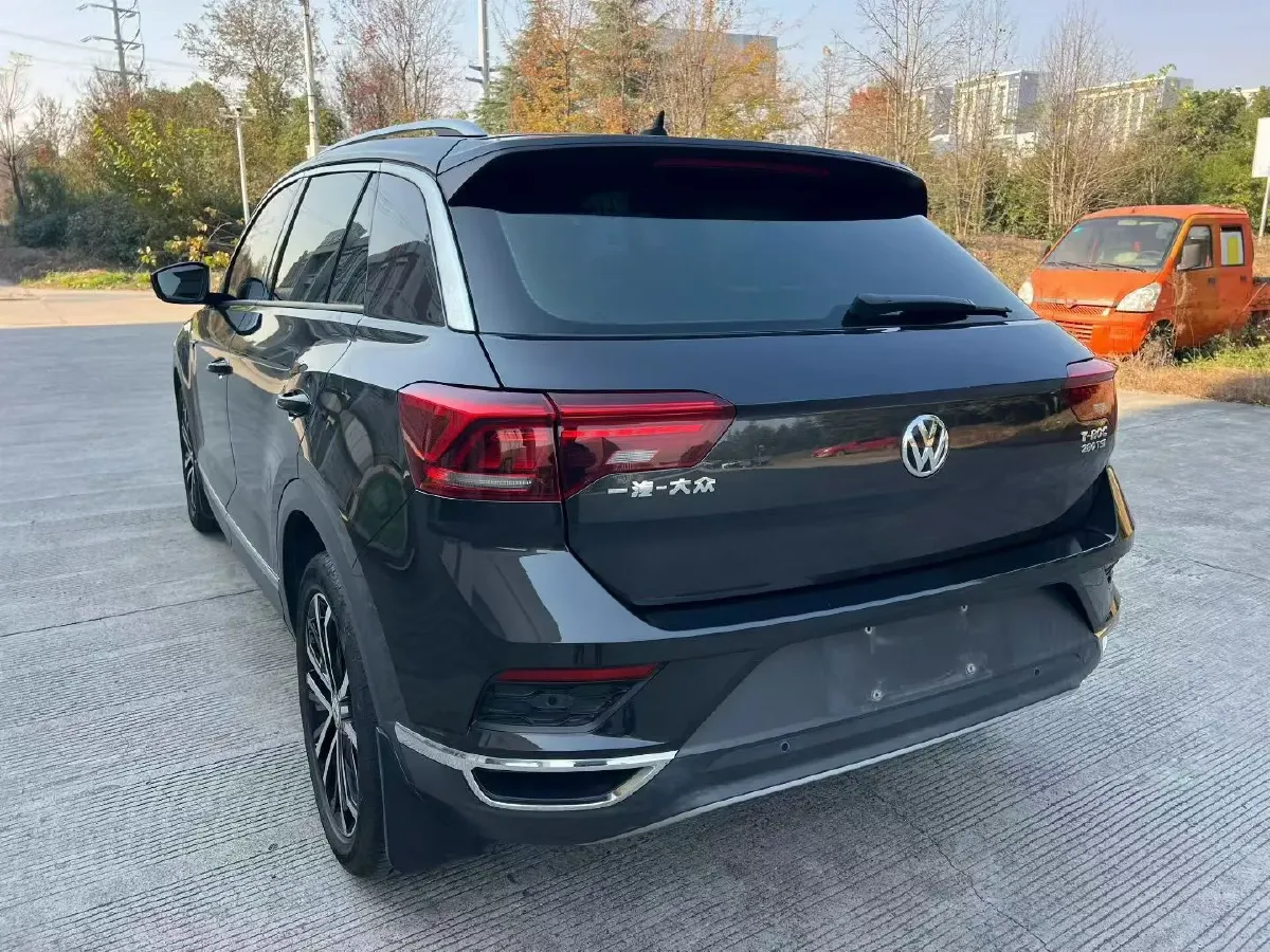 2021 Volkswagen T-Roc 1.4T 150HP L4 7DCT,autocango,china used car exporter,china ev exporter,chinese used car exporter,chinese used ev exporter