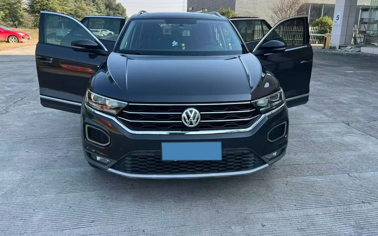 2021 Volkswagen T-Roc 1.4T 150HP L4 7DCT,autocango,china used car exporter,china ev exporter,chinese used car exporter,chinese used ev exporter