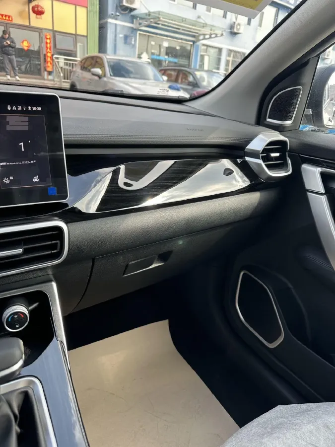 2025 Geely Coolray 1.5L 126HP L4 CVT,autocango,china used car exporter,china ev exporter,chinese used car exporter,chinese used ev exporter