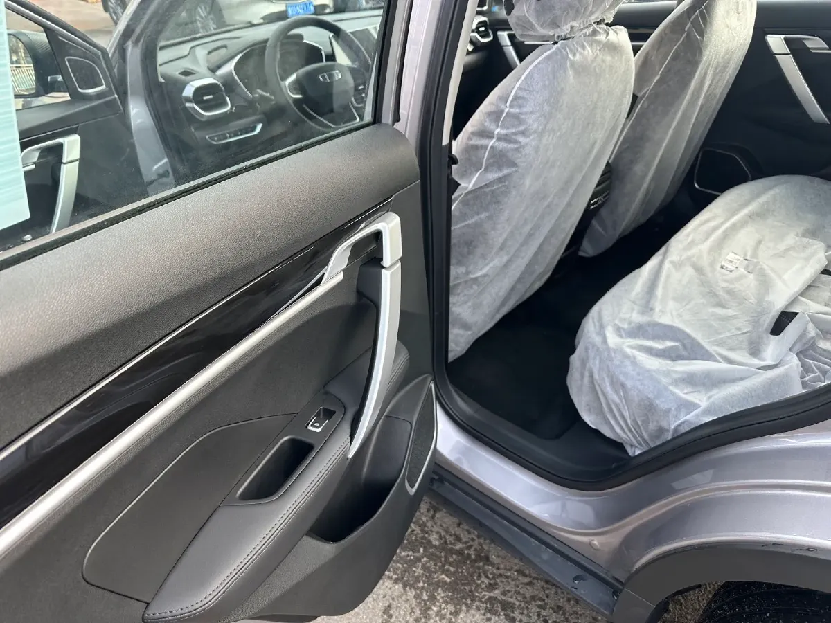 2025 Geely Coolray 1.5L 126HP L4 CVT,autocango,china used car exporter,china ev exporter,chinese used car exporter,chinese used ev exporter