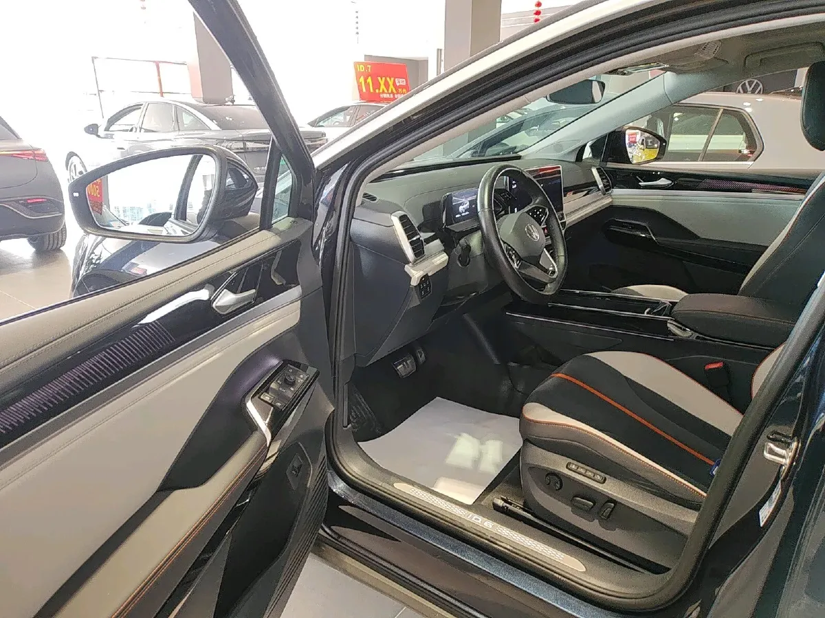 2021 Volkswagen ID.6 Crozz BEV 84.8KWH,autocango,china used car exporter,china ev exporter,chinese used car exporter,chinese used ev exporter