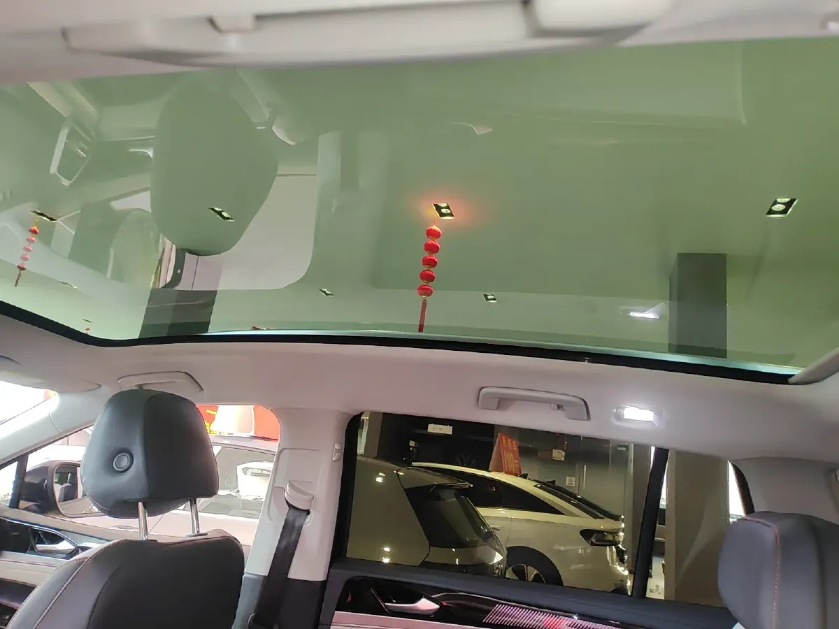 2021 Volkswagen ID.6 Crozz BEV 84.8KWH,autocango,china used car exporter,china ev exporter,chinese used car exporter,chinese used ev exporter