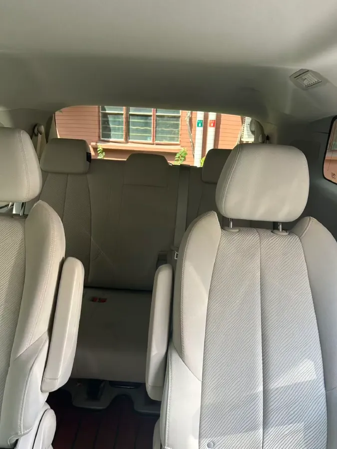 2023 Buick GL8 2.0T 237HP L4 9AT,autocango,china used car exporter,china ev exporter,chinese used car exporter,chinese used ev exporter