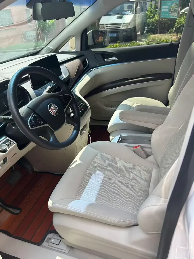 2023 Buick GL8 2.0T 237HP L4 9AT,autocango,china used car exporter,china ev exporter,chinese used car exporter,chinese used ev exporter