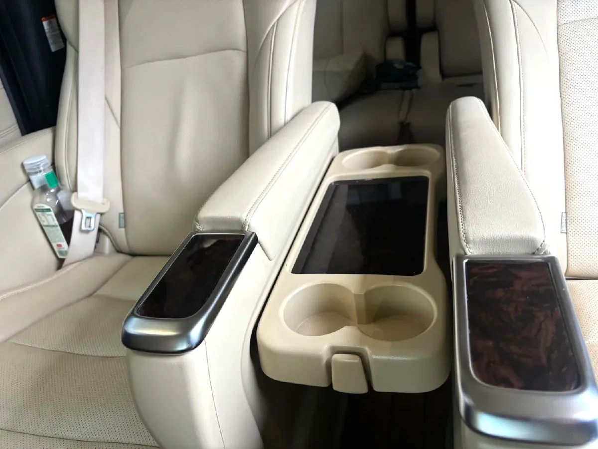 2018 Toyota Alphard 3.5L 301HP V6 8AT,autocango,china used car exporter,china ev exporter,chinese used car exporter,chinese used ev exporter