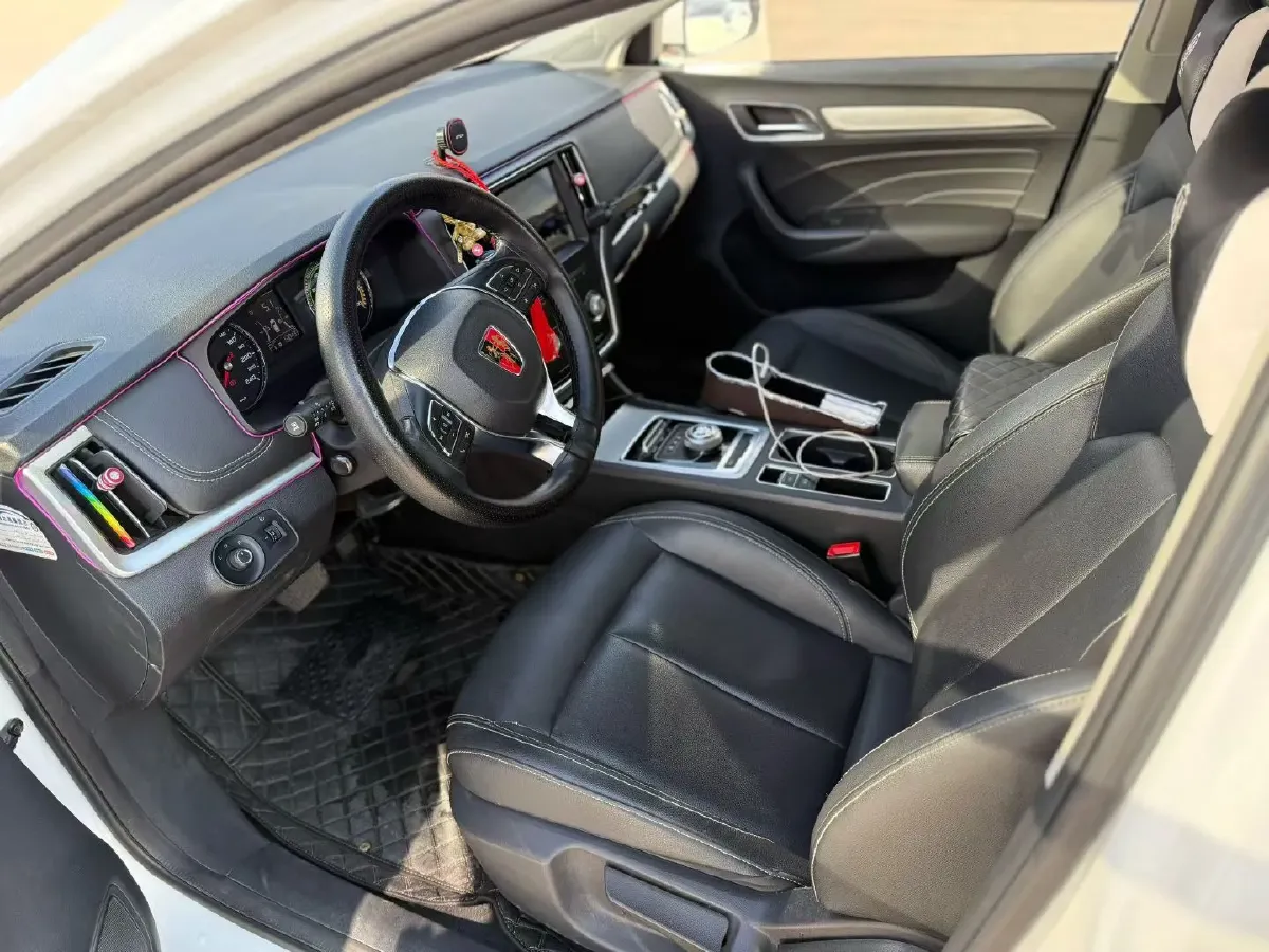 2019 Roewe i6 1.5T 169HP L4 AMT PHEV 9.1KWH,autocango,china used car exporter,china ev exporter,chinese used car exporter,chinese used ev exporter