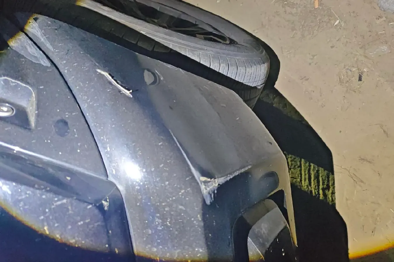 2024 Tank 400 2.0T 252HP L4 9AT PHEV 36.7/37.1KWH,autocango,china used car exporter,china ev exporter,chinese used car exporter,chinese used ev exporter