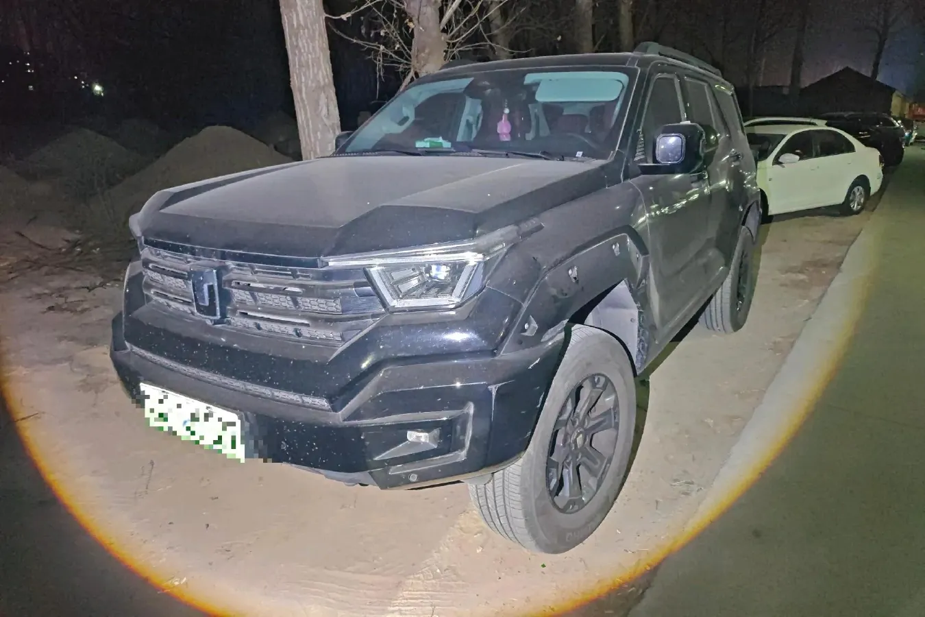 2024 Tank 400 2.0T 252HP L4 9AT PHEV 36.7/37.1KWH,autocango,china used car exporter,china ev exporter,chinese used car exporter,chinese used ev exporter