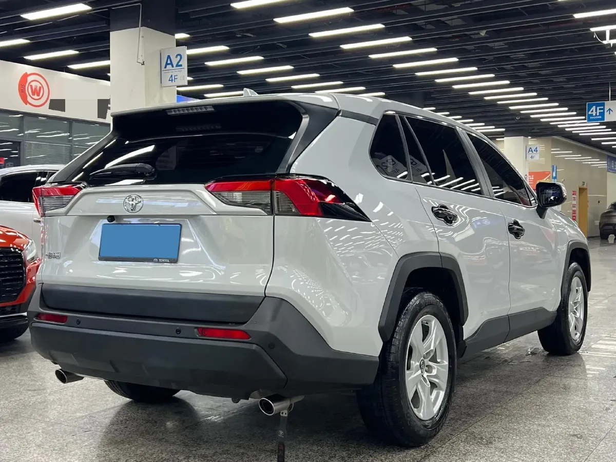 2022 Toyota RAV4 2.0L 171HP L4 CVT,autocango,china used car exporter,china ev exporter,chinese used car exporter,chinese used ev exporter