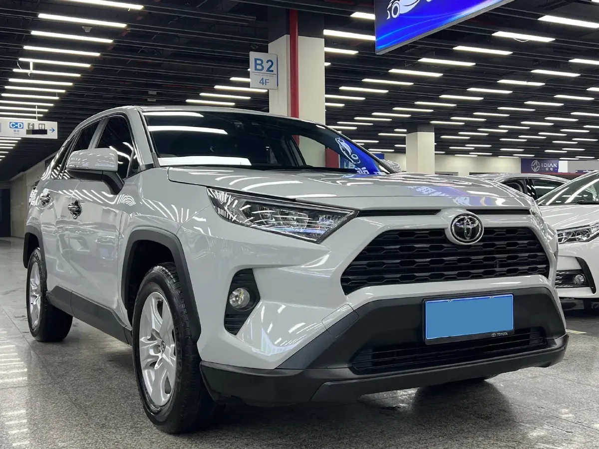 2022 Toyota RAV4 2.0L 171HP L4 CVT,autocango,china used car exporter,china ev exporter,chinese used car exporter,chinese used ev exporter