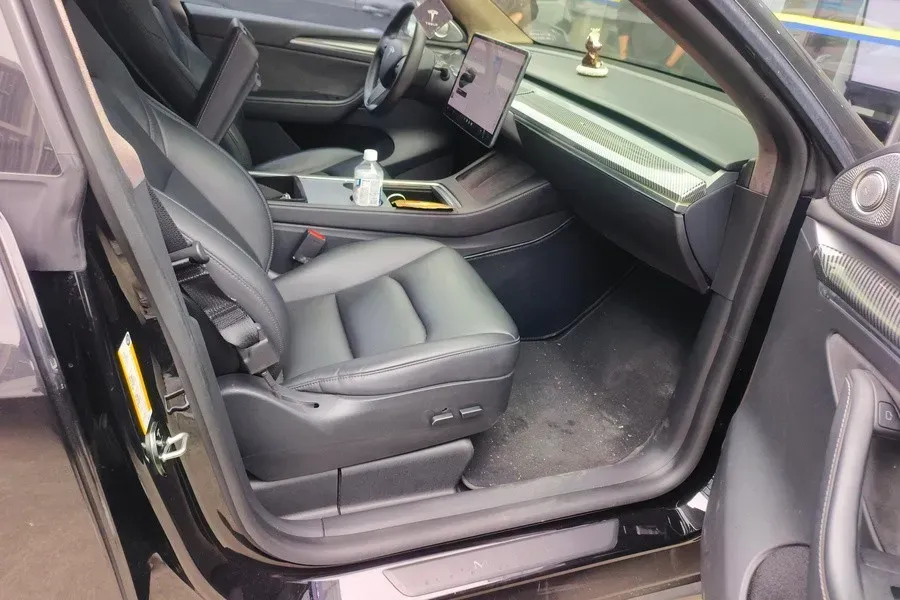 2021 Tesla Model Y BEV 60KWH,autocango,china used car exporter,china ev exporter,chinese used car exporter,chinese used ev exporter