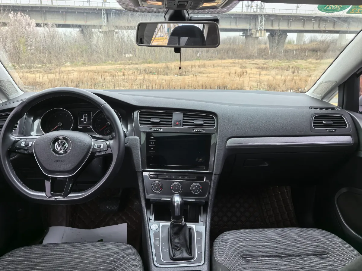 2020 Volkswagen Golf 1.4T 150HP L4 7DCT,autocango,china used car exporter,china ev exporter,chinese used car exporter,chinese used ev exporter