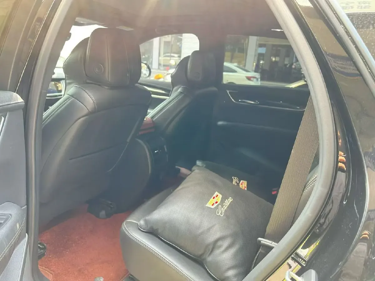 2020 Cadillac XT5 2.0T 237HP L4 9AT,autocango,china used car exporter,china ev exporter,chinese used car exporter,chinese used ev exporter