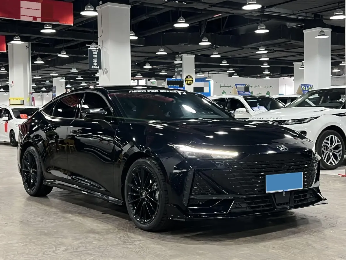 2023 ChangAn UNI-V 1.5T 188HP L4 7DCT,autocango,china used car exporter,china ev exporter,chinese used car exporter,chinese used ev exporter