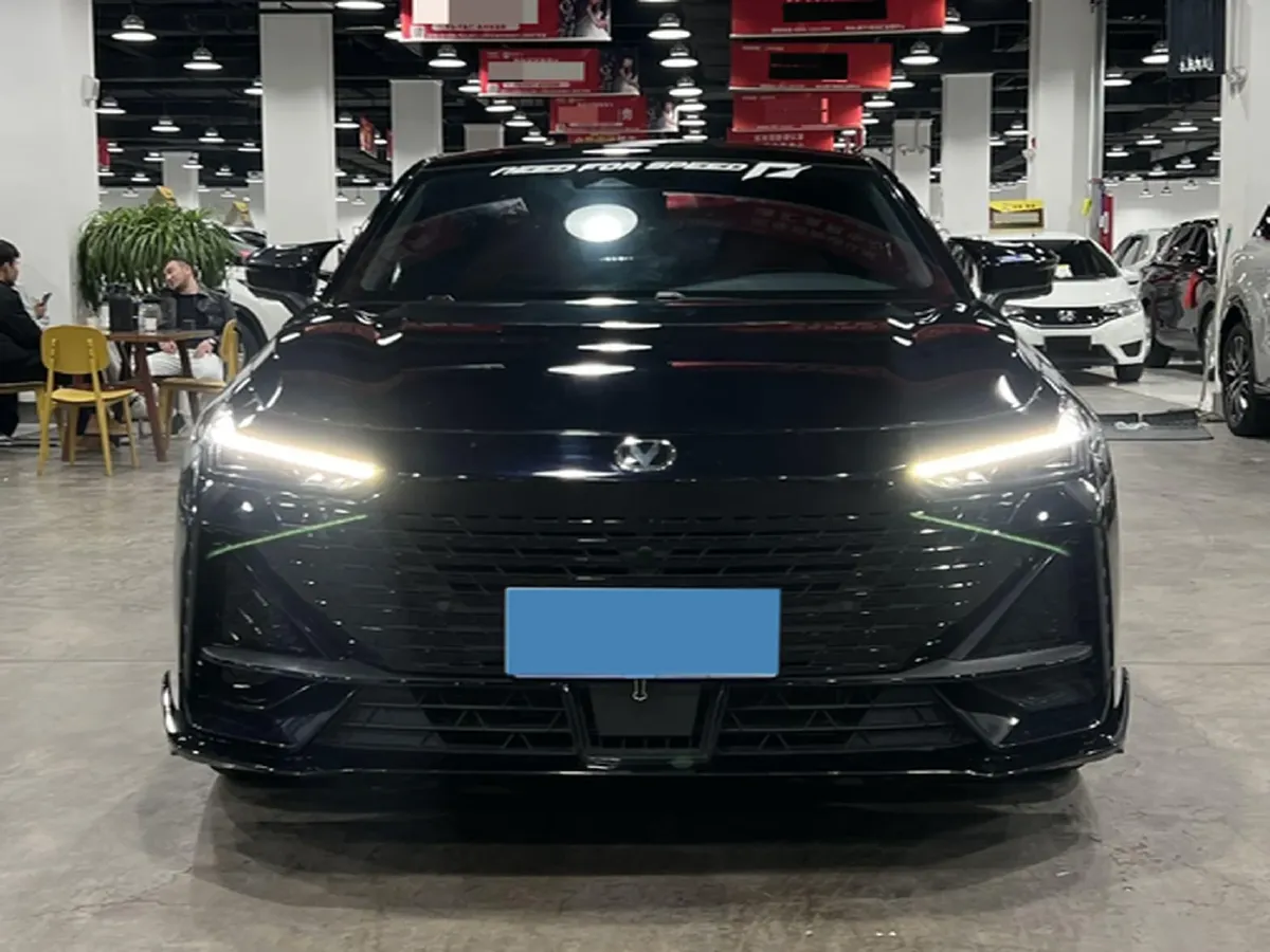 2023 ChangAn UNI-V 1.5T 188HP L4 7DCT,autocango,china used car exporter,china ev exporter,chinese used car exporter,chinese used ev exporter