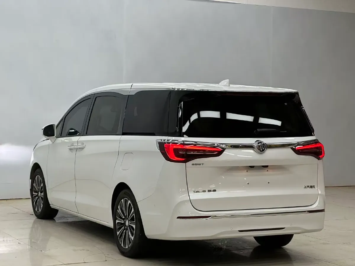 2021 Buick GL8 2.0T 237HP L4 9AT,autocango,china used car exporter,china ev exporter,chinese used car exporter,chinese used ev exporter