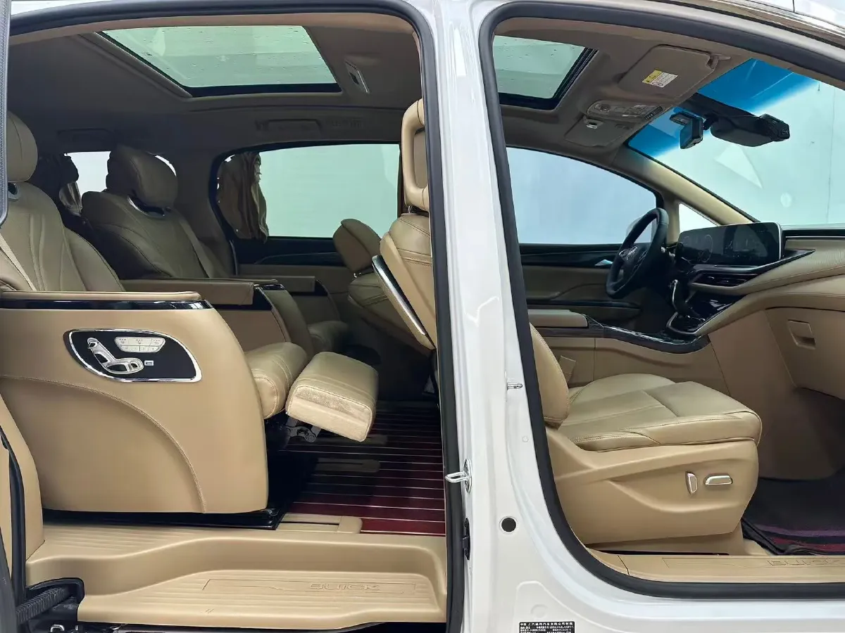 2021 Buick GL8 2.0T 237HP L4 9AT,autocango,china used car exporter,china ev exporter,chinese used car exporter,chinese used ev exporter