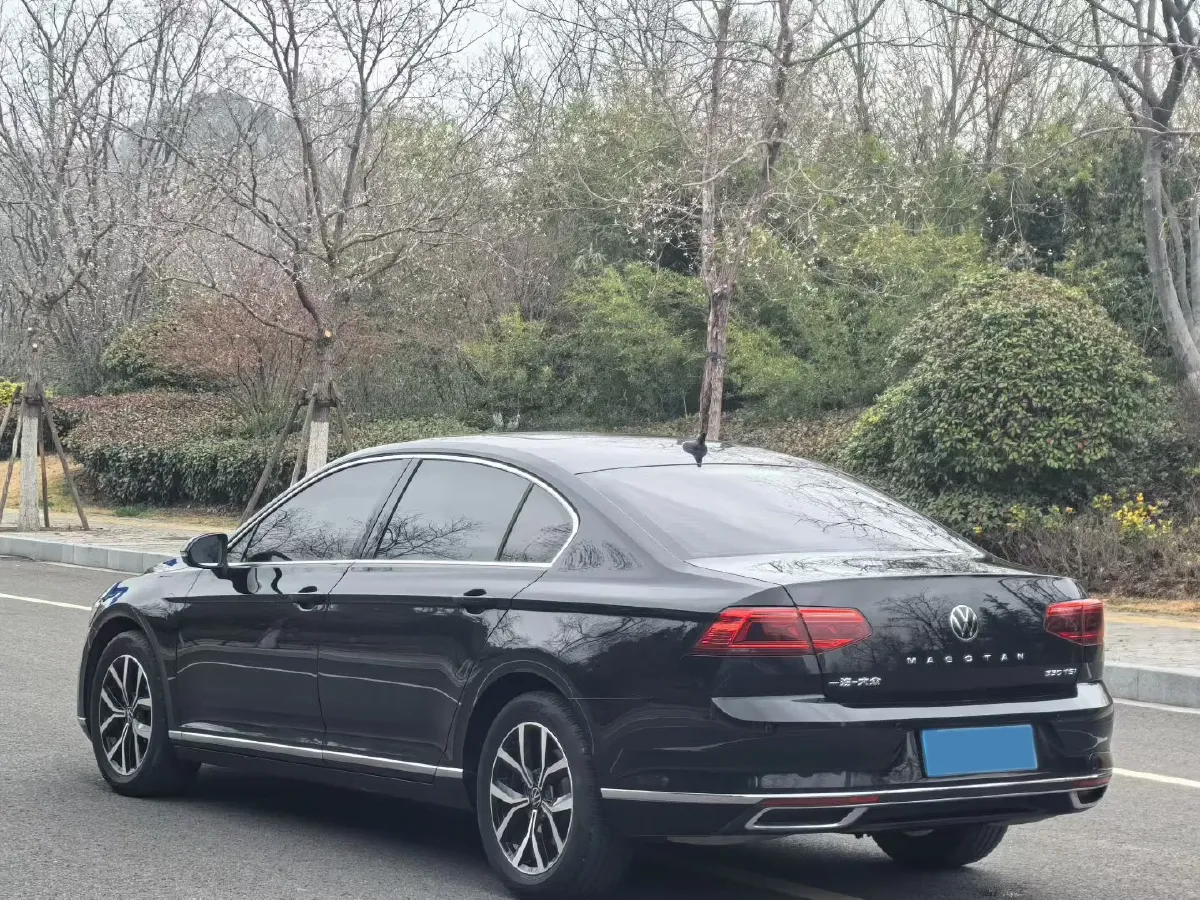 2020 Volkswagen Magotan 2.0T 186HP L4 7DCT,autocango,china used car exporter,china ev exporter,chinese used car exporter,chinese used ev exporter