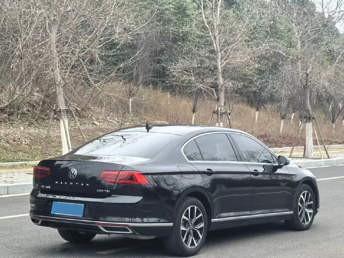 2020 Volkswagen Magotan 2.0T 186HP L4 7DCT,autocango,china used car exporter,china ev exporter,chinese used car exporter,chinese used ev exporter