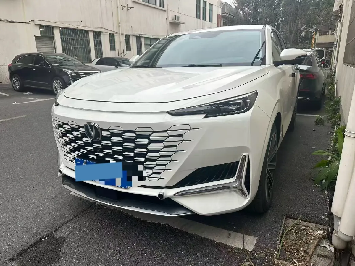 2021 ChangAn UNI-K 2.0T 233HP L4 8AT,autocango,china used car exporter,china ev exporter,chinese used car exporter,chinese used ev exporter