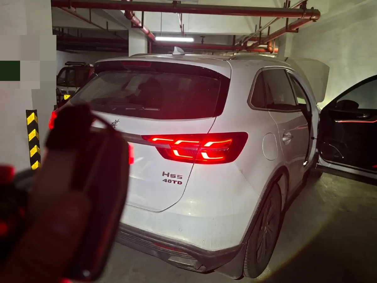 2019 HongQi HS5 2.0T 224HP L4 6AT,autocango,china used car exporter,china ev exporter,chinese used car exporter,chinese used ev exporter