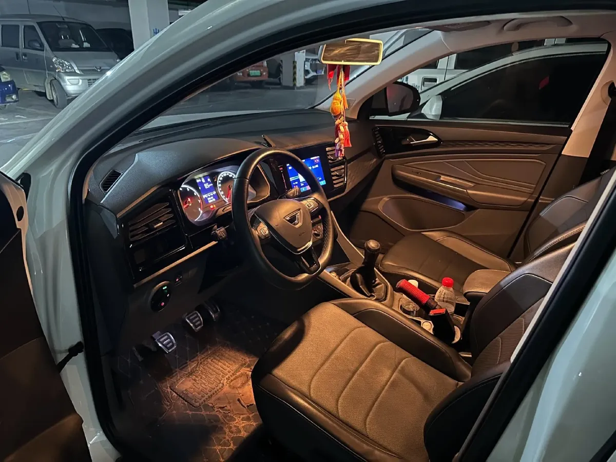 2021 Jetta VS5 1.4T 150HP L4 5MT,autocango,china used car exporter,china ev exporter,chinese used car exporter,chinese used ev exporter