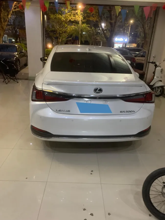 2020 Lexus ES 2.5L 178HP L4 E-CVT Hybrid,autocango,china used car exporter,china ev exporter,chinese used car exporter,chinese used ev exporter